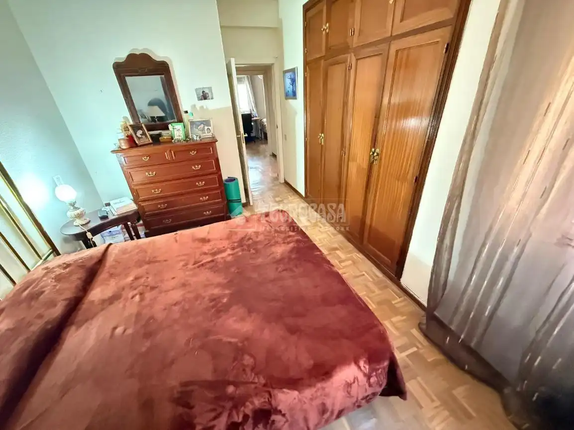 Habitación de Piso en venta en Madrid con Calefacción y Terraza
