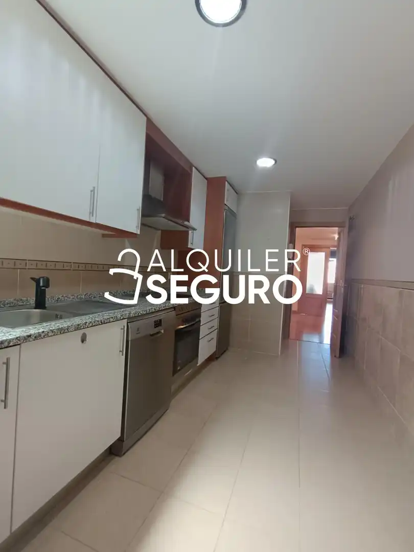 Kitchen of Flat for rent in Parla  with Air Conditioner, Heating and Terrace