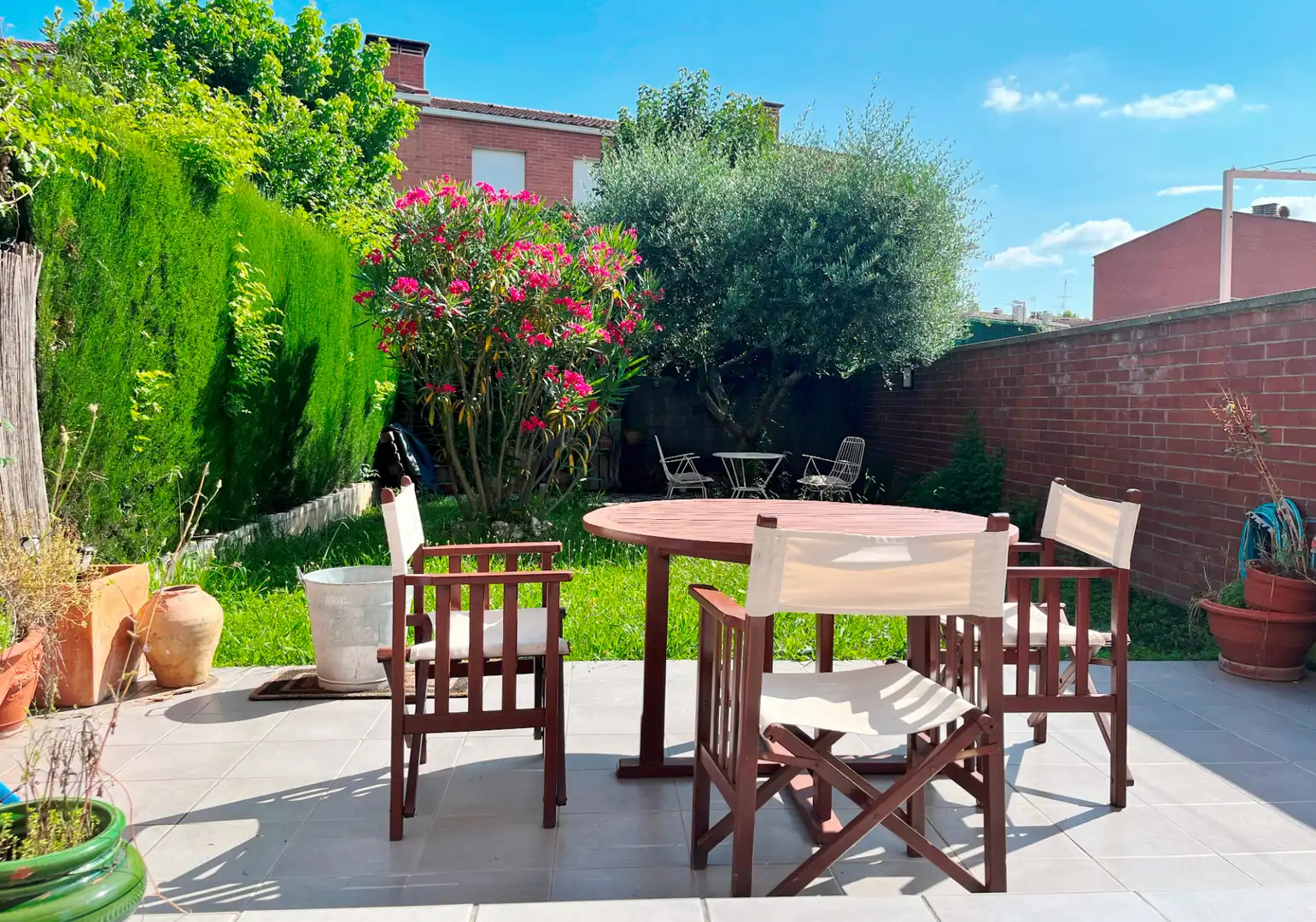Terrasse von Haus oder Chalet zur Miete in Girona mit Klimaanlage, Heizung und Privatgarten