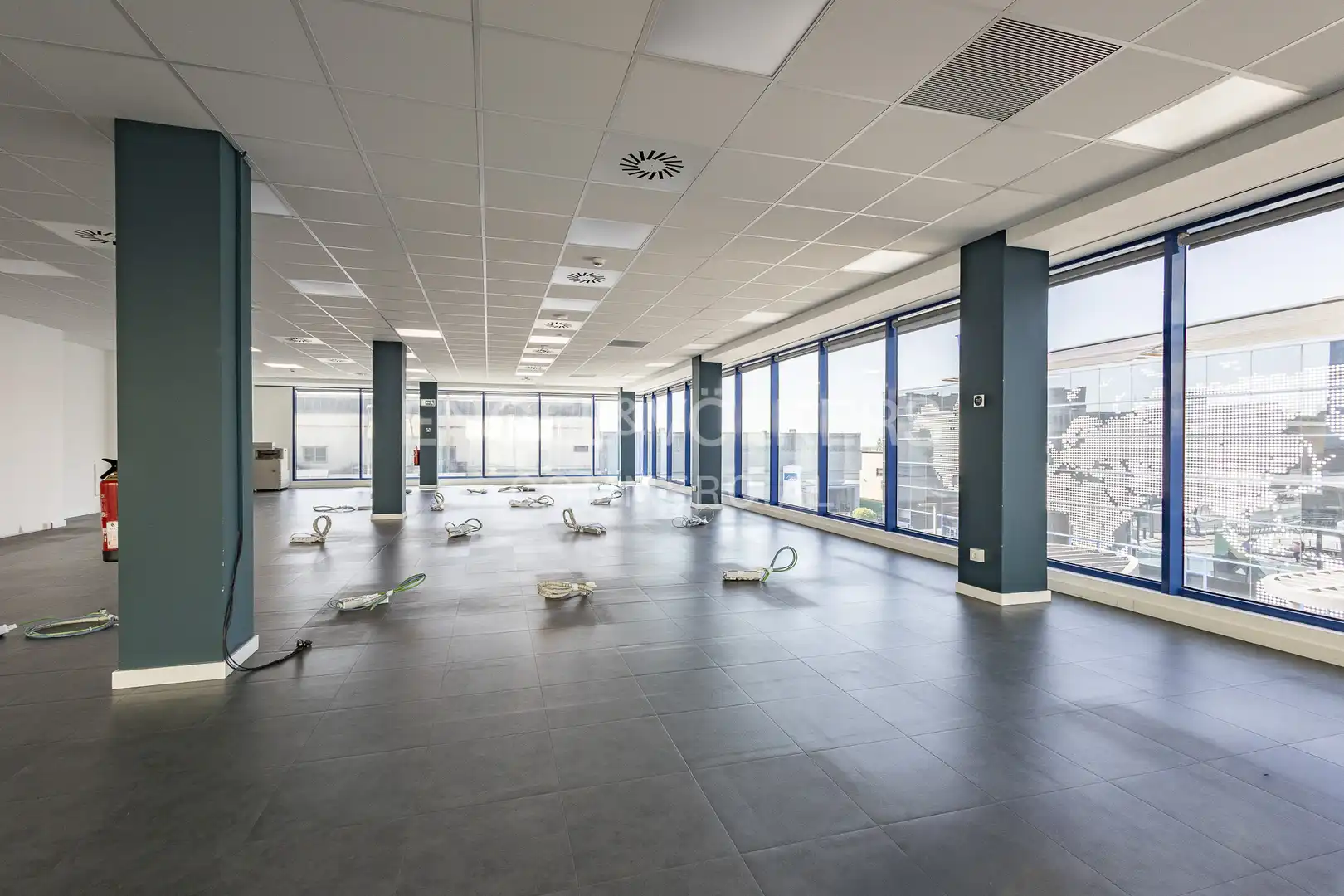 Oficina de alquiler en Sant Joan Despí con Aire acondicionado