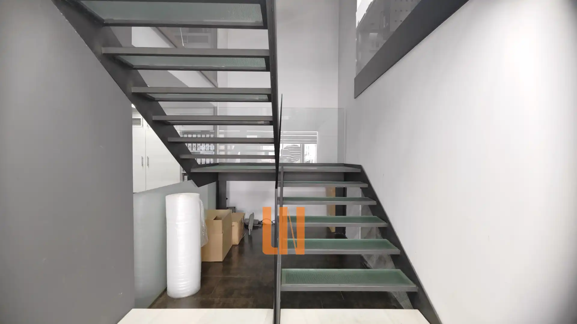 Office for rent in Culleredo  with Air Conditioner, Heating and Furnished