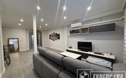 Living room of Flat for sale in Riba-roja de Túria