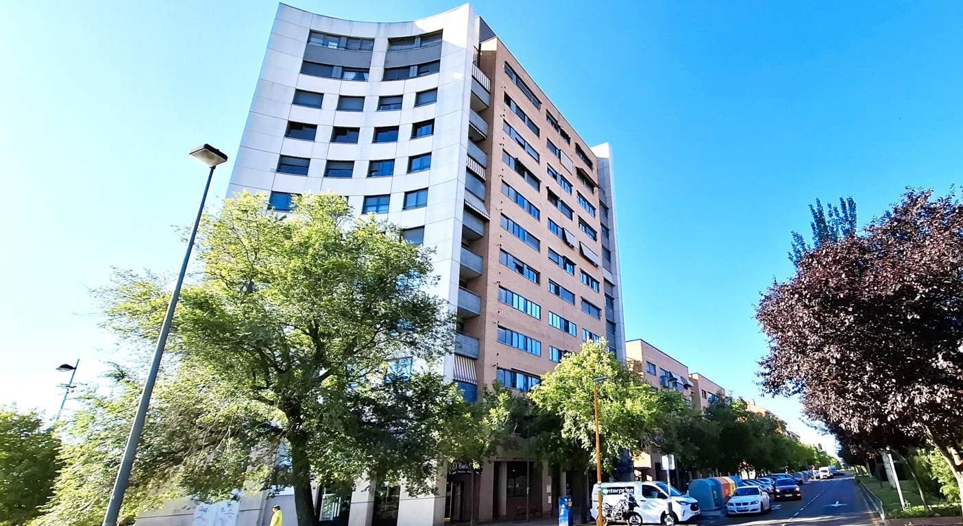 Exterior view of Flat for sale in Alcorcón  with Air Conditioner, Heating and Private garden
