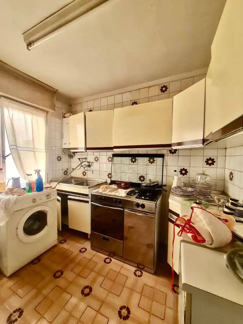 Cocina de Piso en venta en Gijón  con Parquet y Amueblado