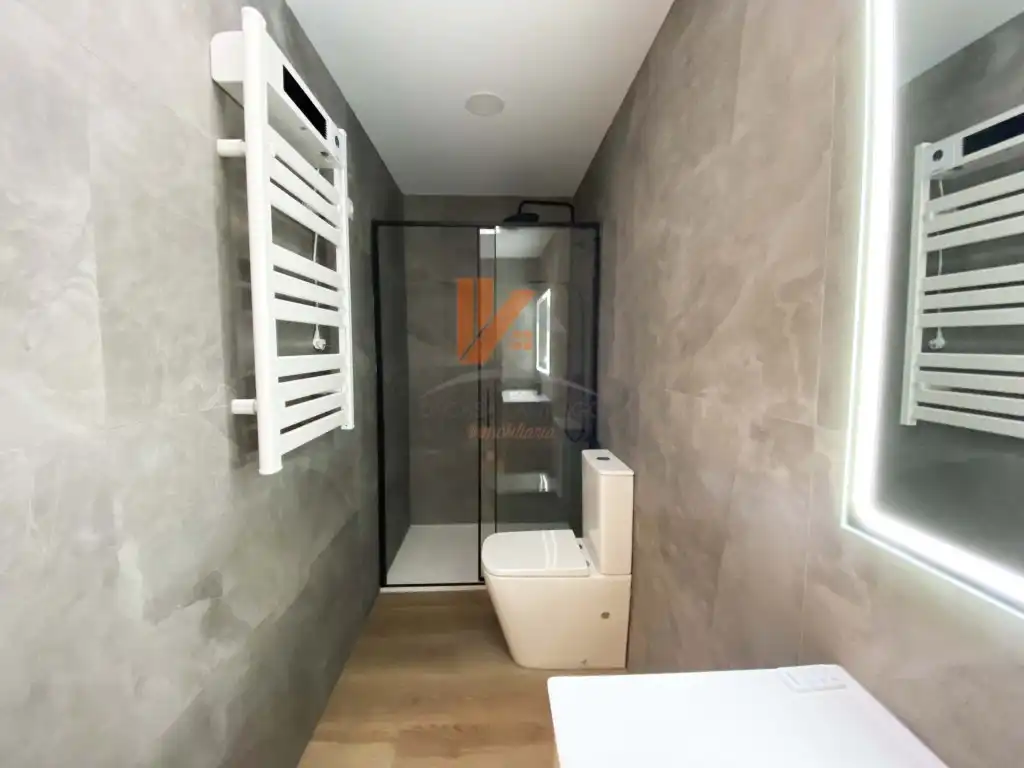 Baño de Apartamento en venta en Santiago de Compostela 