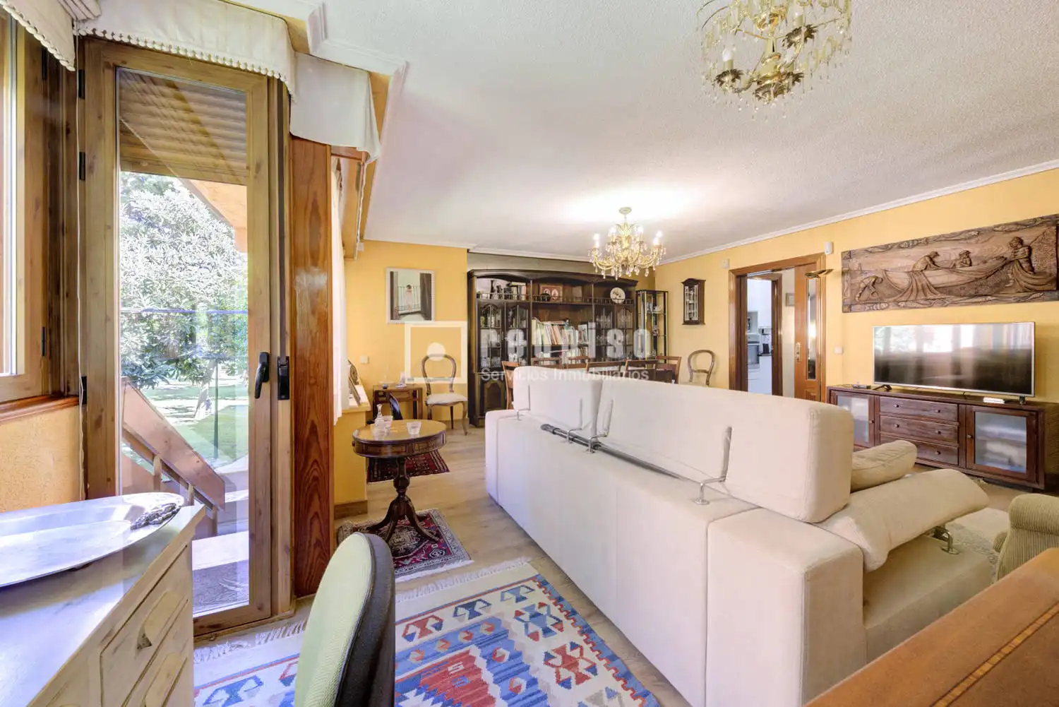 Sala d'estar de Casa o xalet en venda en Estación