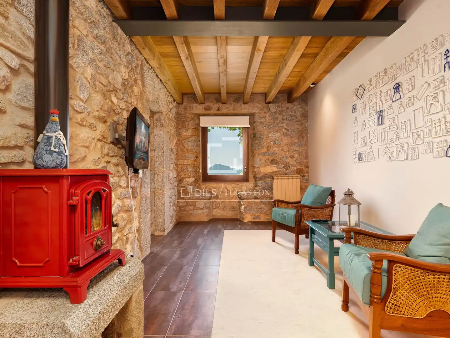 Sala d'estar de Finca rústica en venda en Maçanet de Cabrenys amb Calefacció, Jardí privat i Traster