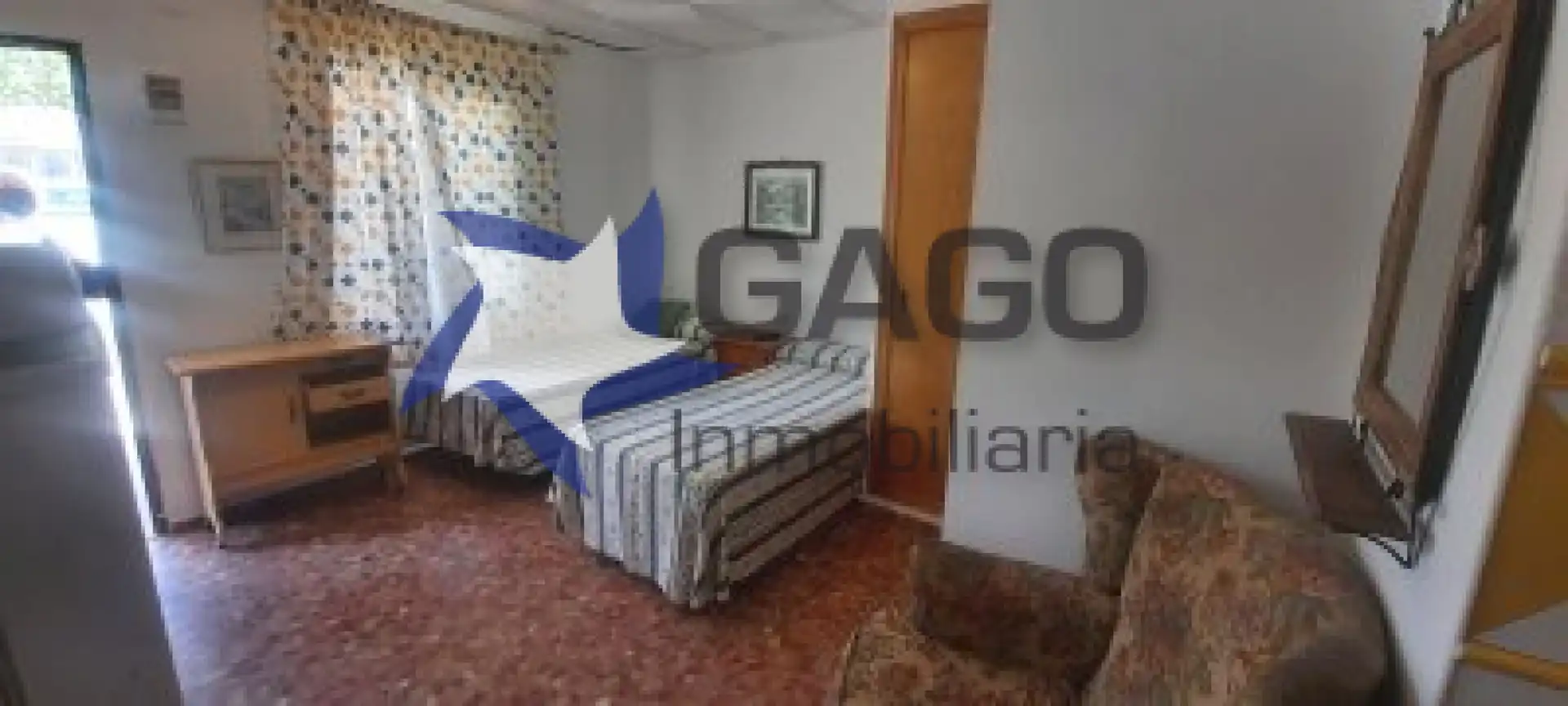 Sala d'estar de Estudi de lloguer en Córdoba amb Aire condicionat i Moblat
