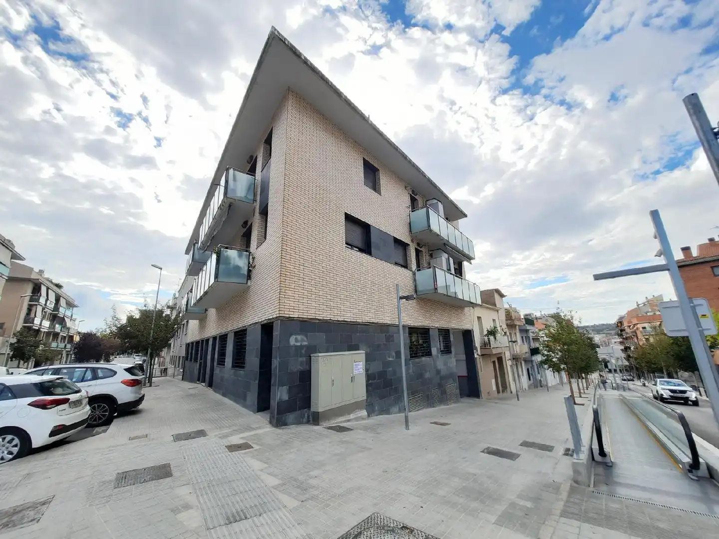 Außenansicht von Garage zum Verkauf in Granollers