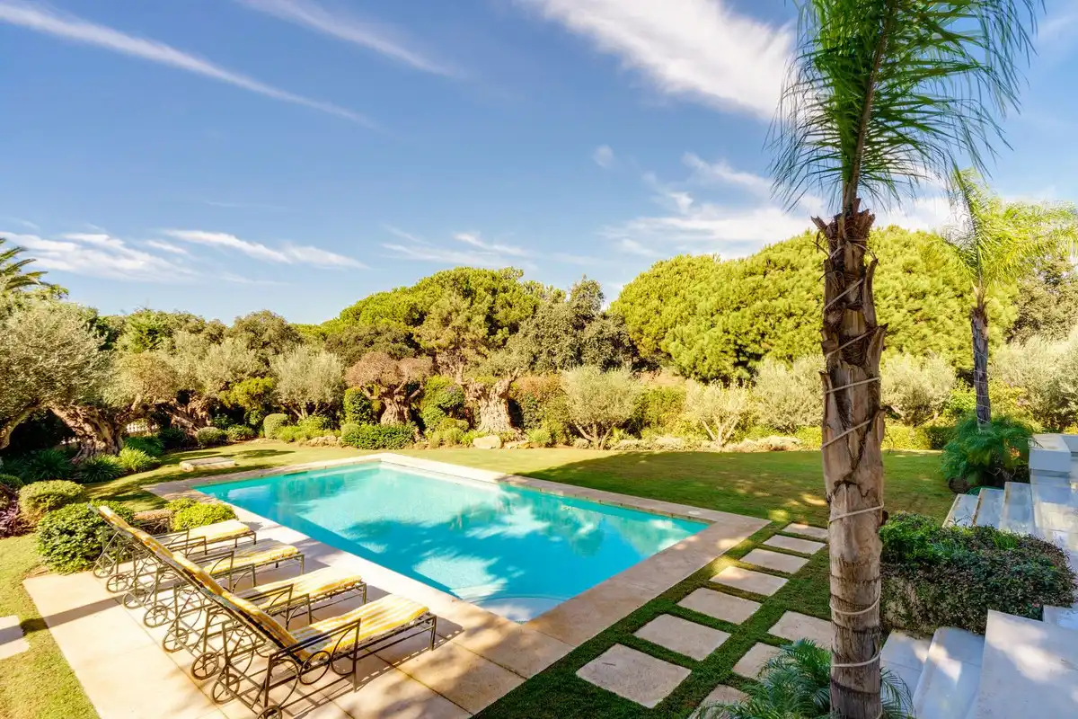 Jardí de Casa o xalet de lloguer en Marbella amb Aire condicionat, Jardí privat i Traster