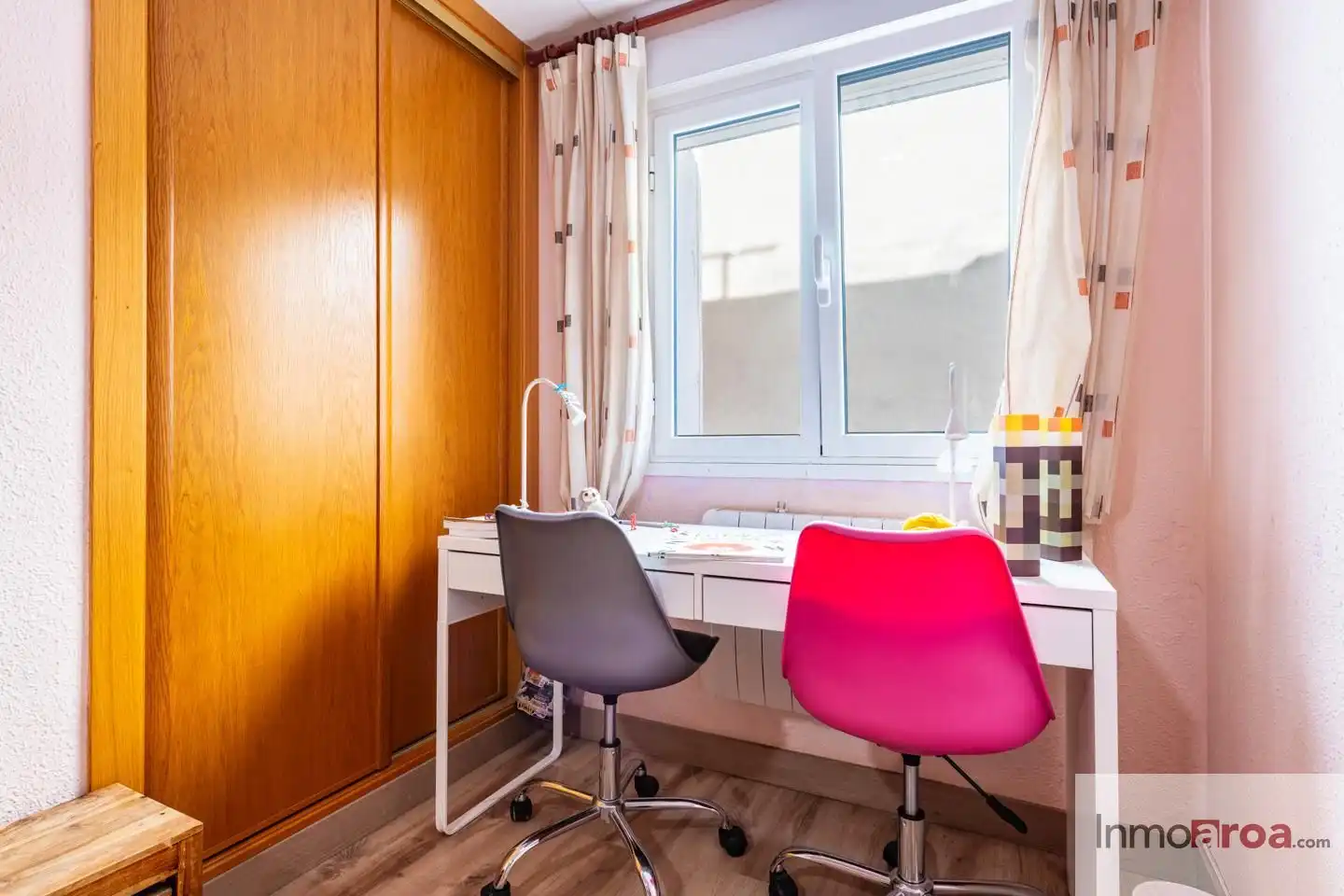 Habitación de Piso en venta en L'Eliana con Calefacción y Balcón