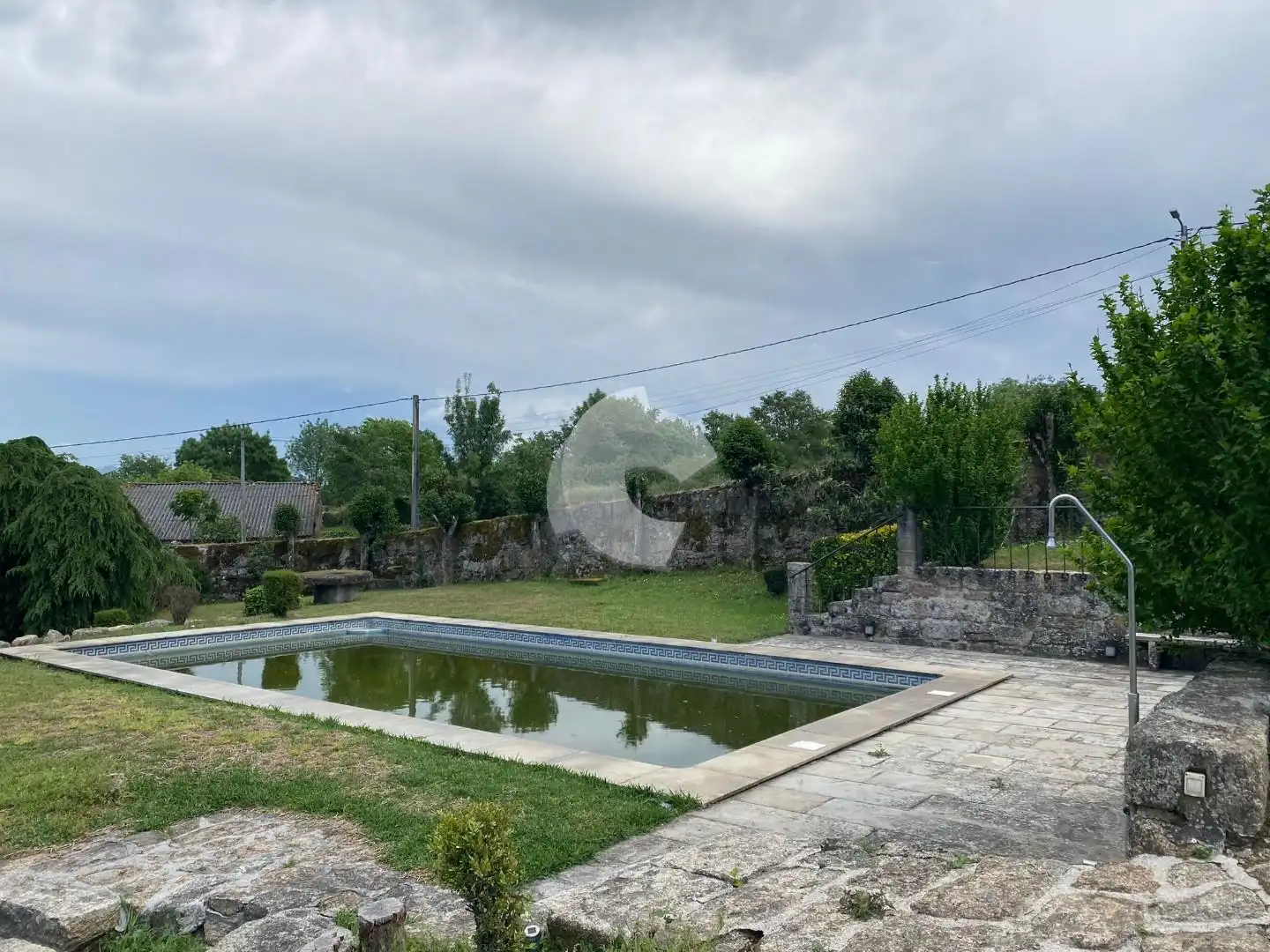 Piscina de Casa o xalet en venda en San Cibrao das Viñas amb Calefacció, Jardí privat i Parquet