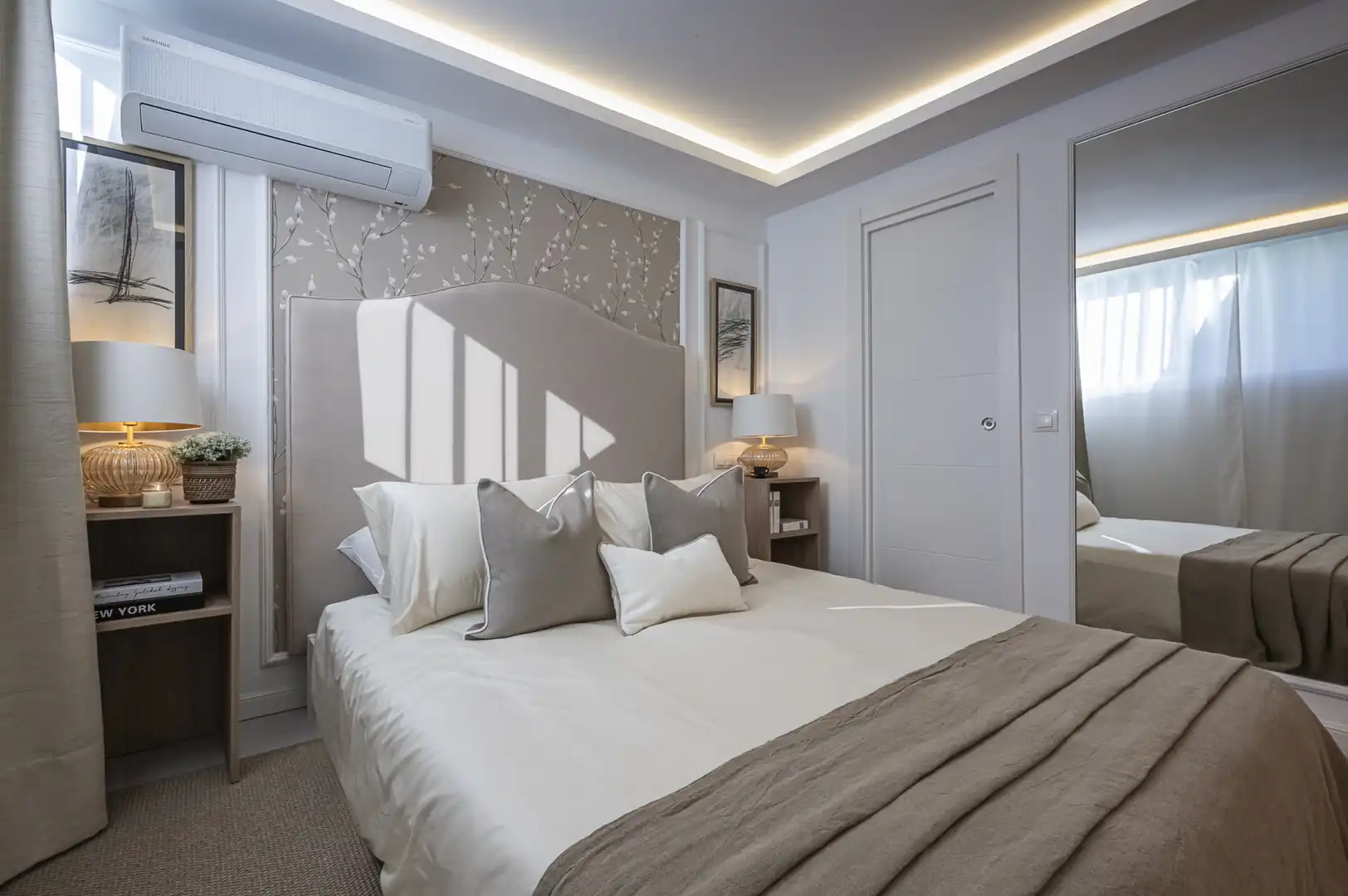 Bedroom of Detached homes for sale in Marbella  with Air Conditioner, Terrace and Swimming Pool