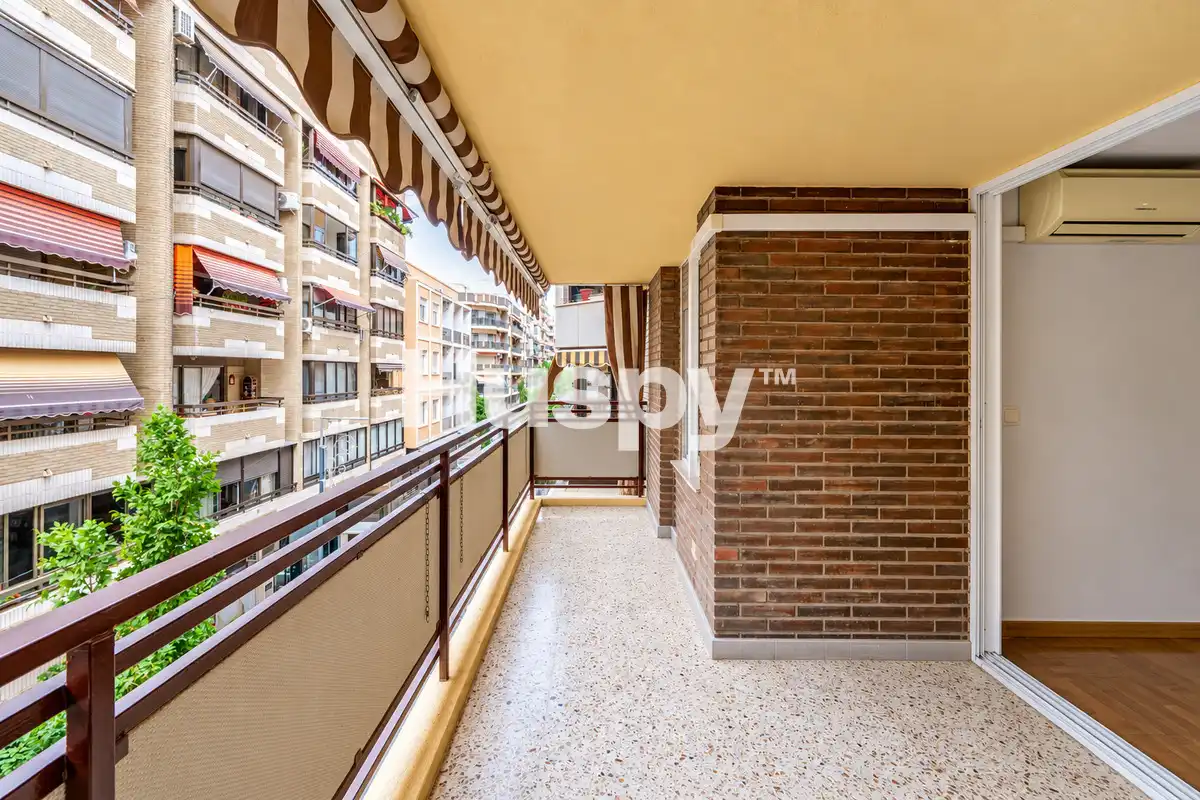 Piso con ascensor en venta en Carrer Italia, imagen 2