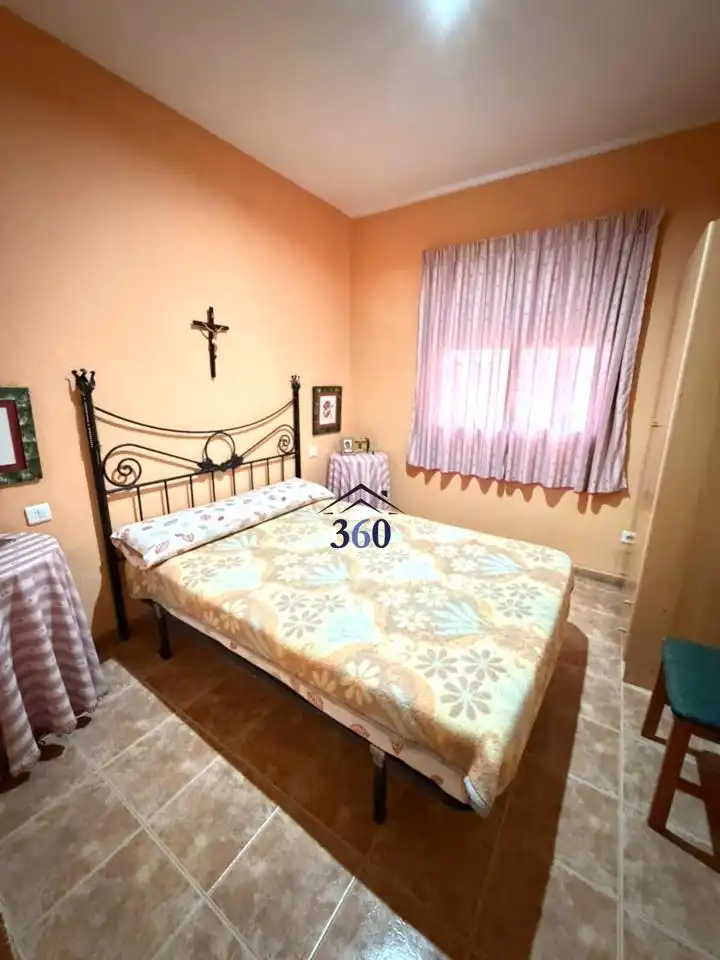 Schlafzimmer von Country house zum Verkauf in Cáceres mit Privatgarten, Terrasse und Schwimmbad
