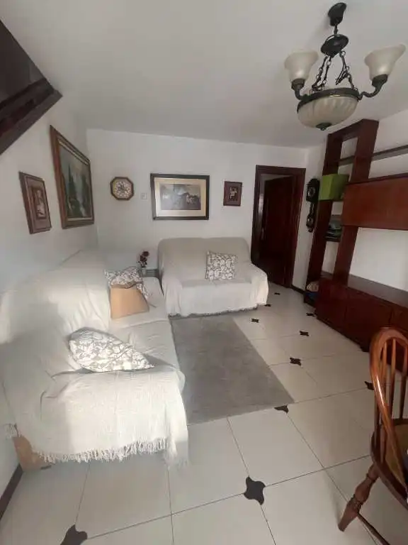 Sala de estar de Dúplex en venta en Bárcena de Pie de Concha con Calefacción, Trastero y Amueblado
