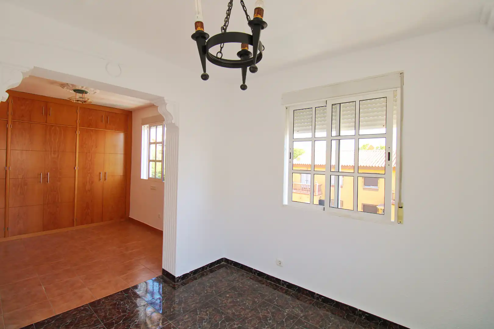 Casa adosada en venda en Alhaurín de la Torre amb Aire condicionat, Terrassa i Traster