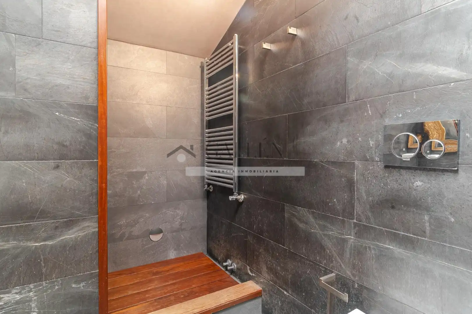 Bathroom of Attic for sale in Castellón de la Plana / Castelló de la Plana  with Air Conditioner, Heating and Terrace