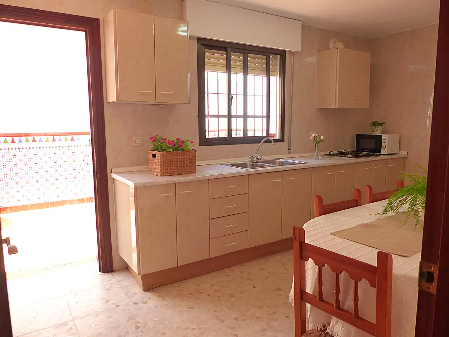 Cocina de Casa o chalet en venta en Chipiona con Aire acondicionado, Terraza y Trastero