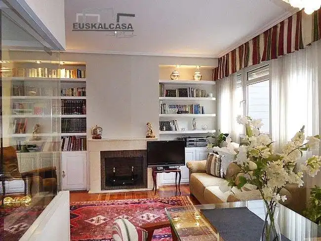 Flat with lift for sale in Basurtu - Zorrotza, imagen 2