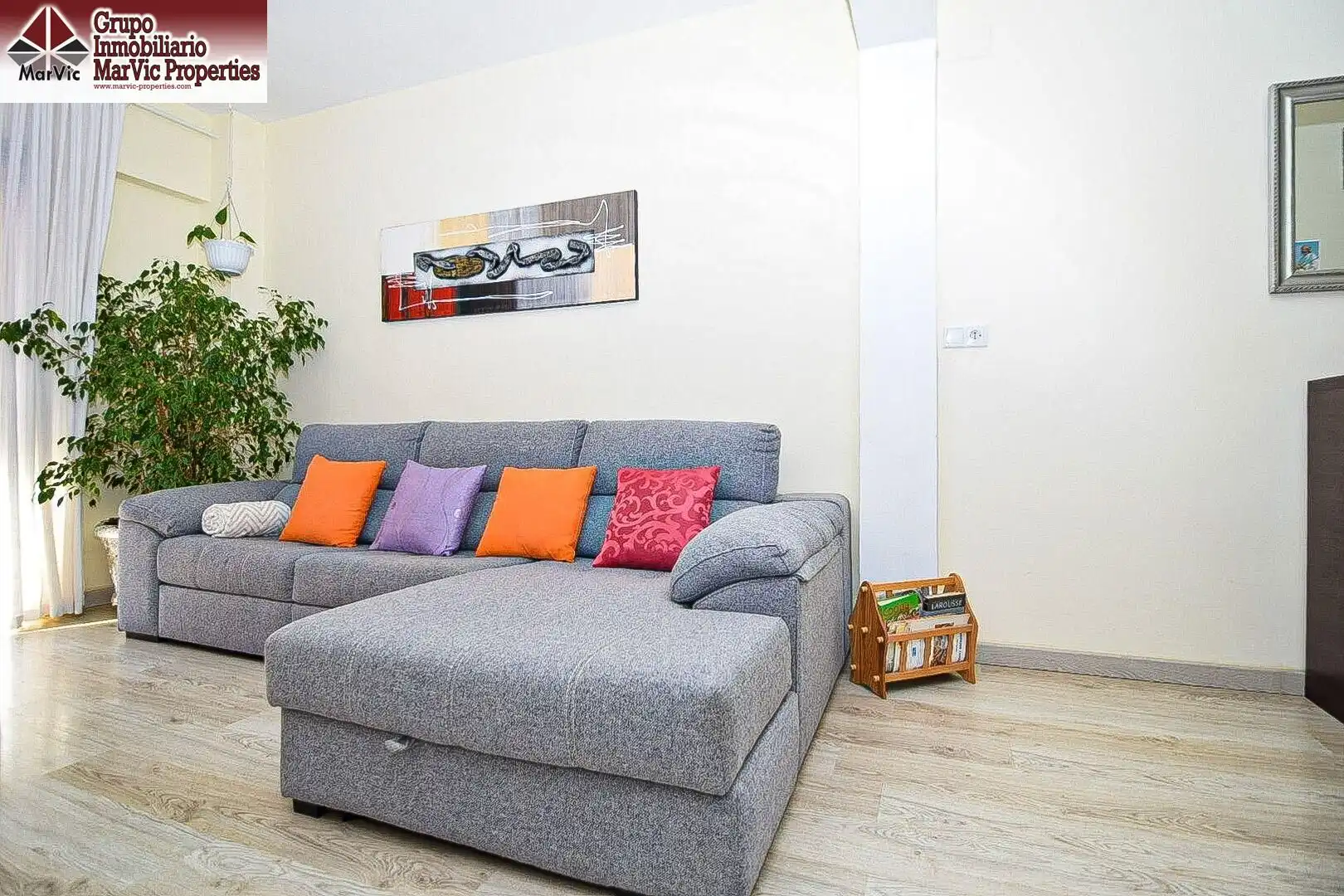 Sala d'estar de Pis en venda en Benidorm amb Terrassa i Moblat
