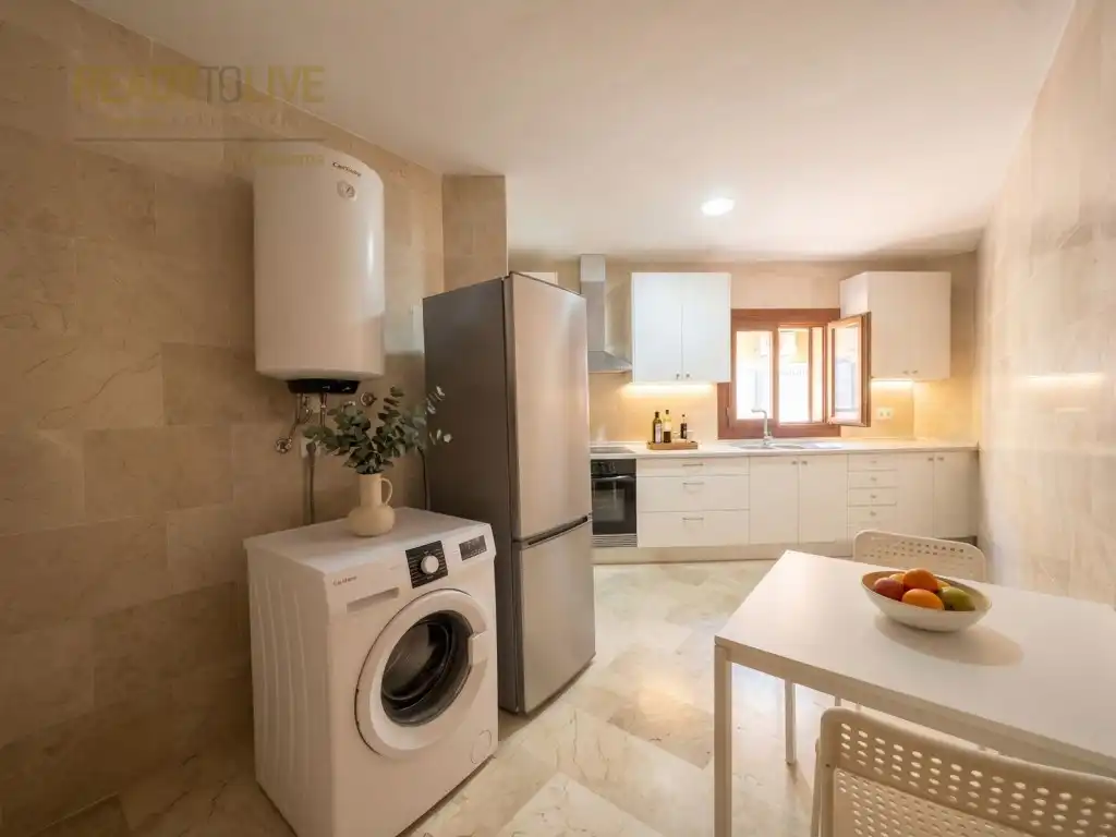 Kitchen of Flat for sale in Alcúdia  with Air Conditioner, Terrace and Furnished