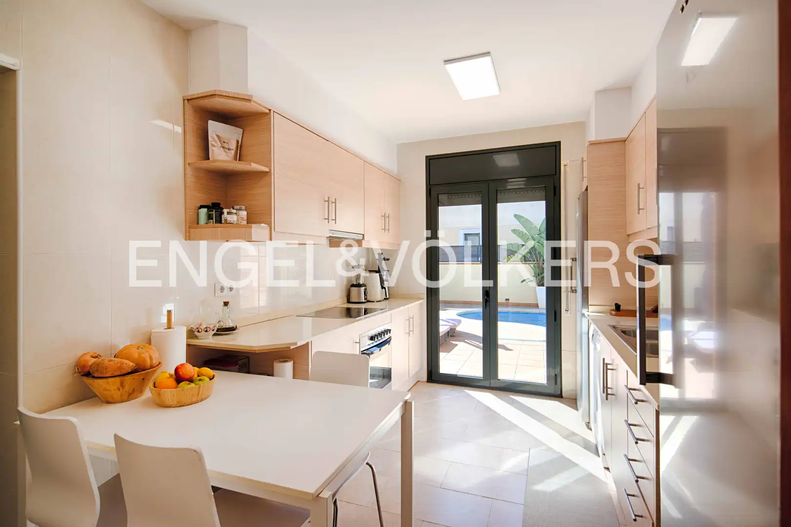 Villa mit Pool zum Verkauf in Sector Mestral, imagen 6