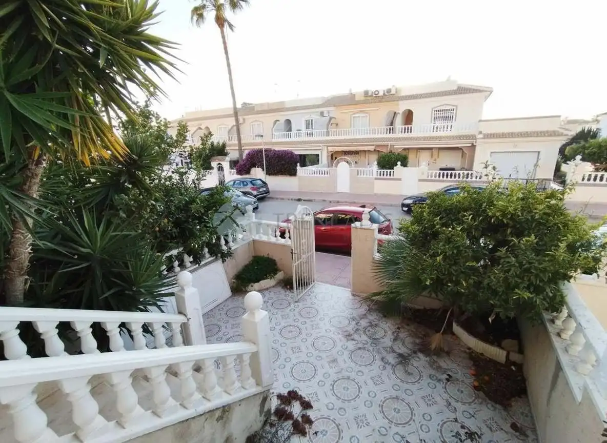 Semi-detached house for sale in golda meir, imagen 4