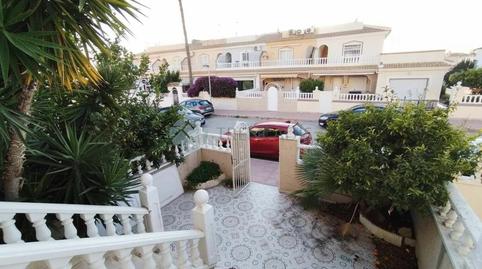 Foto 4 de Casa adosada en venta en Golda Meir, Benijófar, Alicante