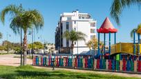 Vista exterior de Planta baixa en venda en Torremolinos amb Aire condicionat, Calefacció i Jardí privat