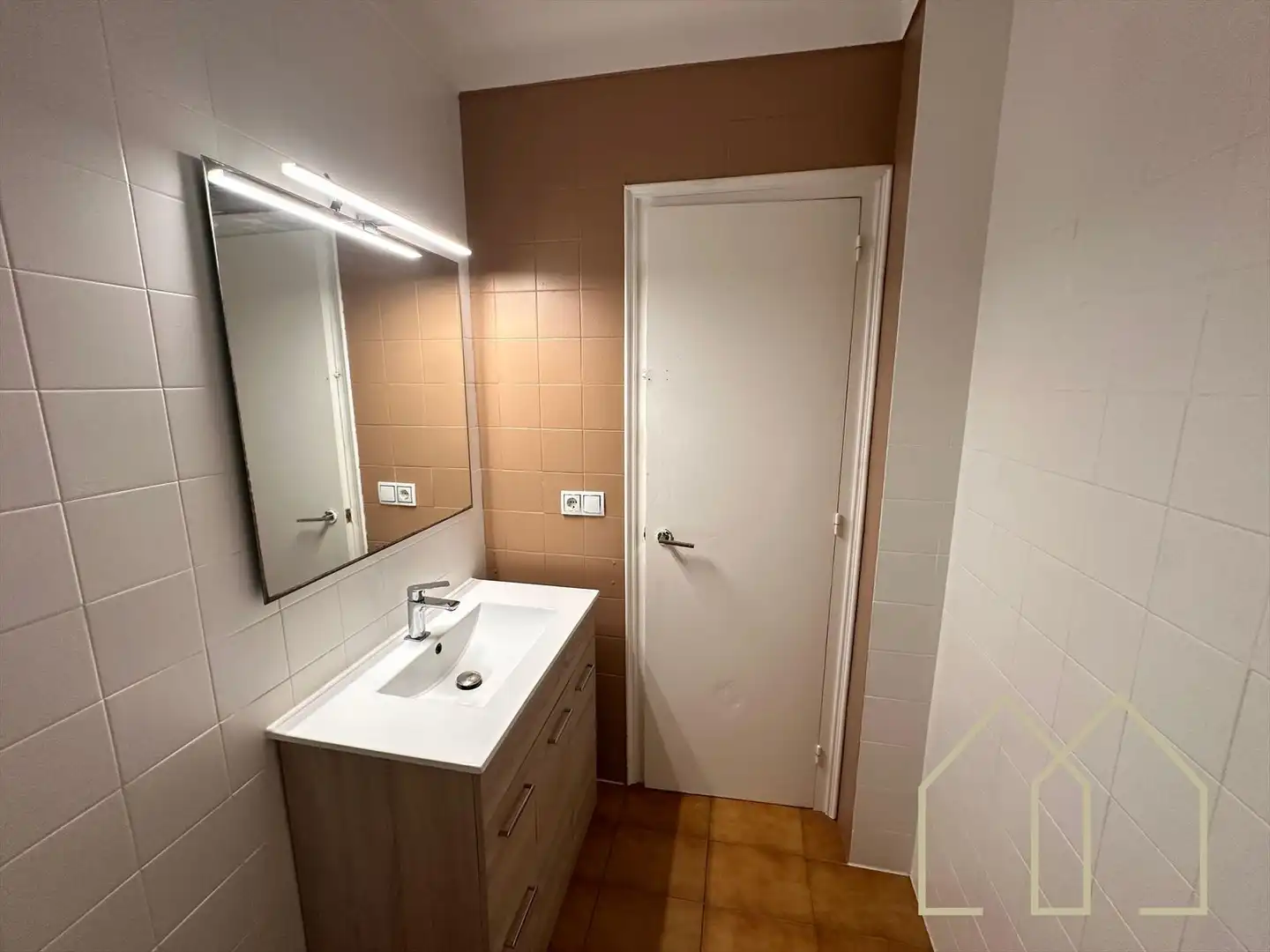 Baño de Dúplex en venta en L'Escala con Aire acondicionado, Calefacción y Terraza