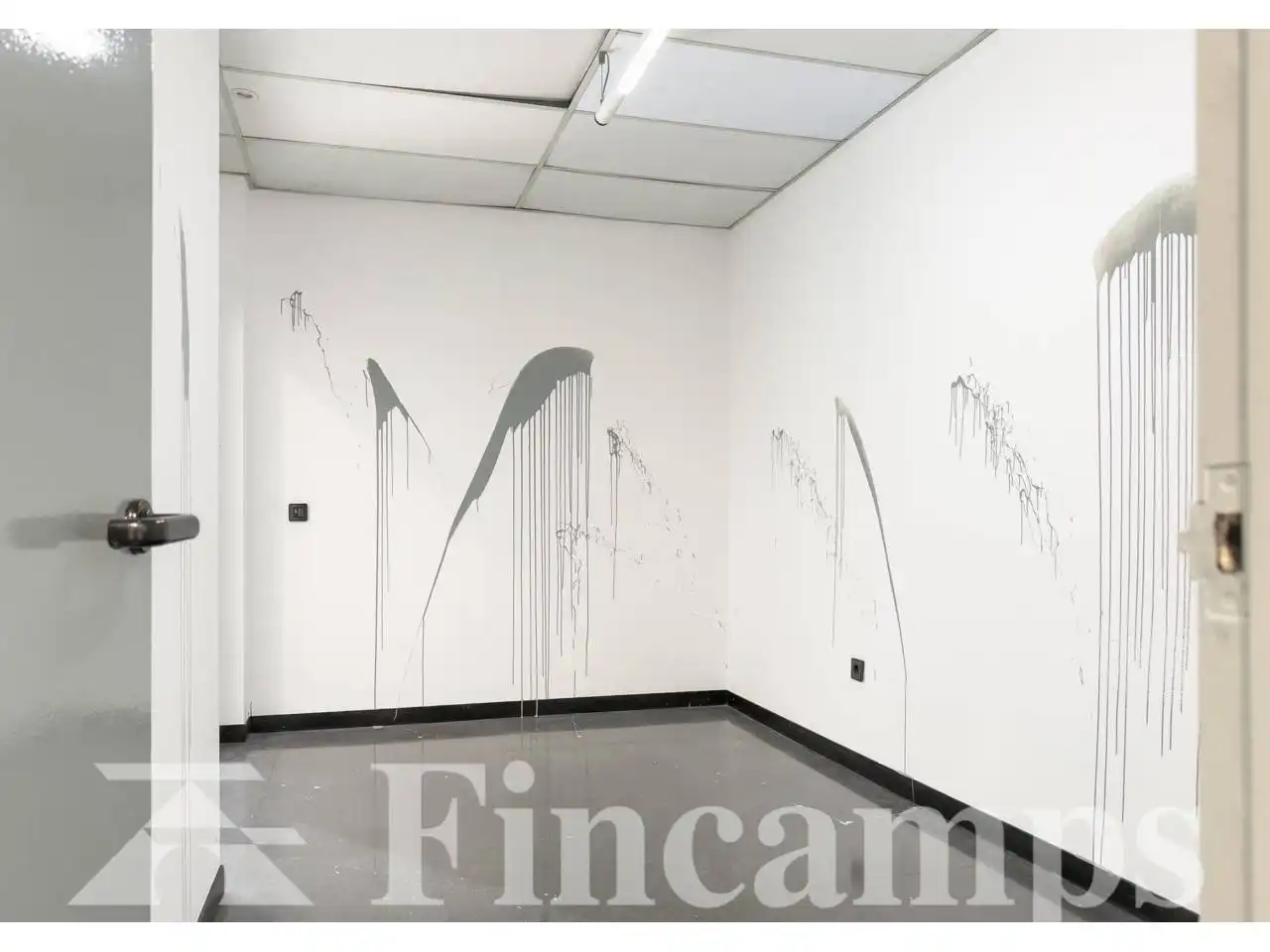 Commercial properties for rent in Sabadell  with Air Conditioner and Alarm