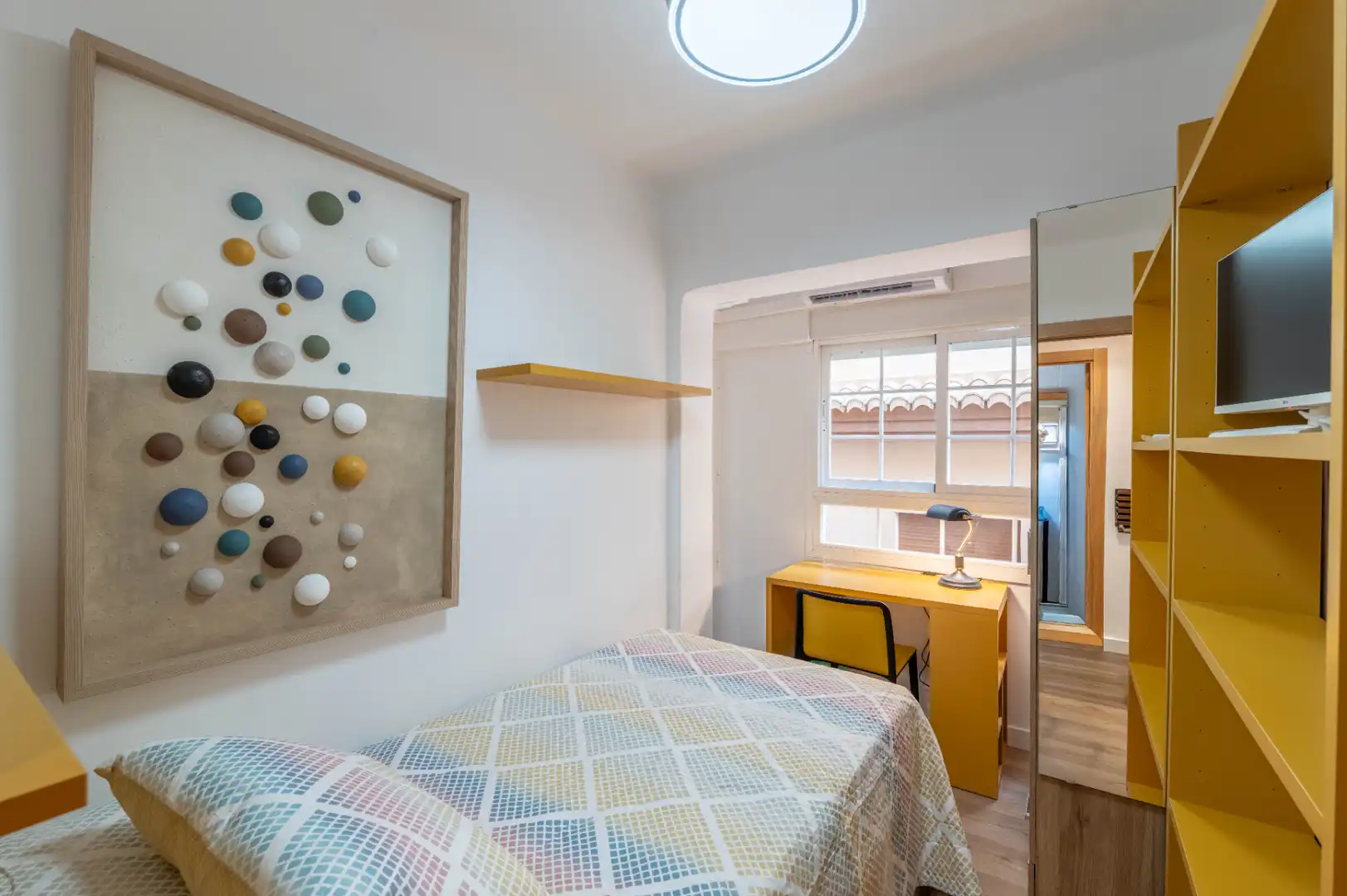 Bedroom of Flat for rent in Granada  with Air Conditioner, Heating and Furnished