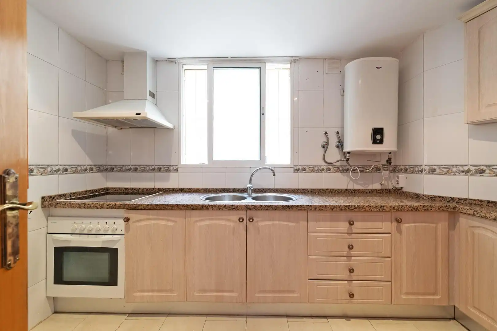 Cocina de Piso en venta en Rincón de la Victoria con Terraza