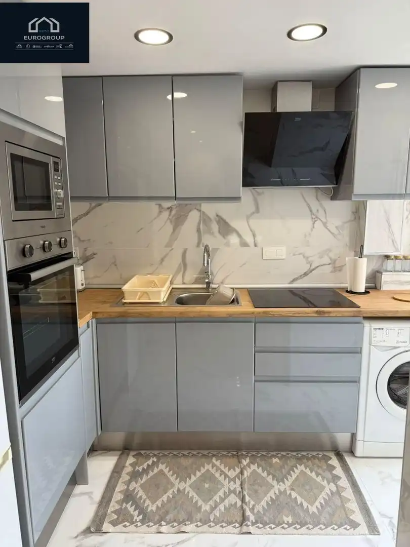 Cocina de Apartamento de alquiler en Benidorm con Aire acondicionado, Calefacción y Amueblado