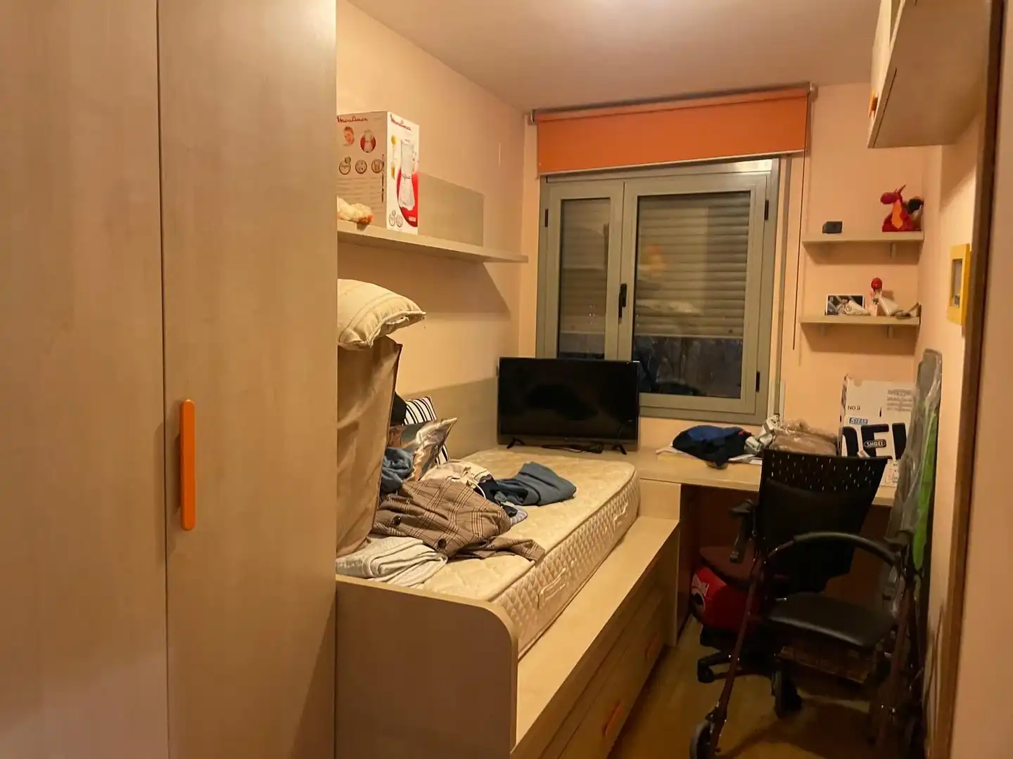 Habitación de Piso en venta en Sant Feliu de Llobregat con Aire acondicionado, Calefacción y Terraza