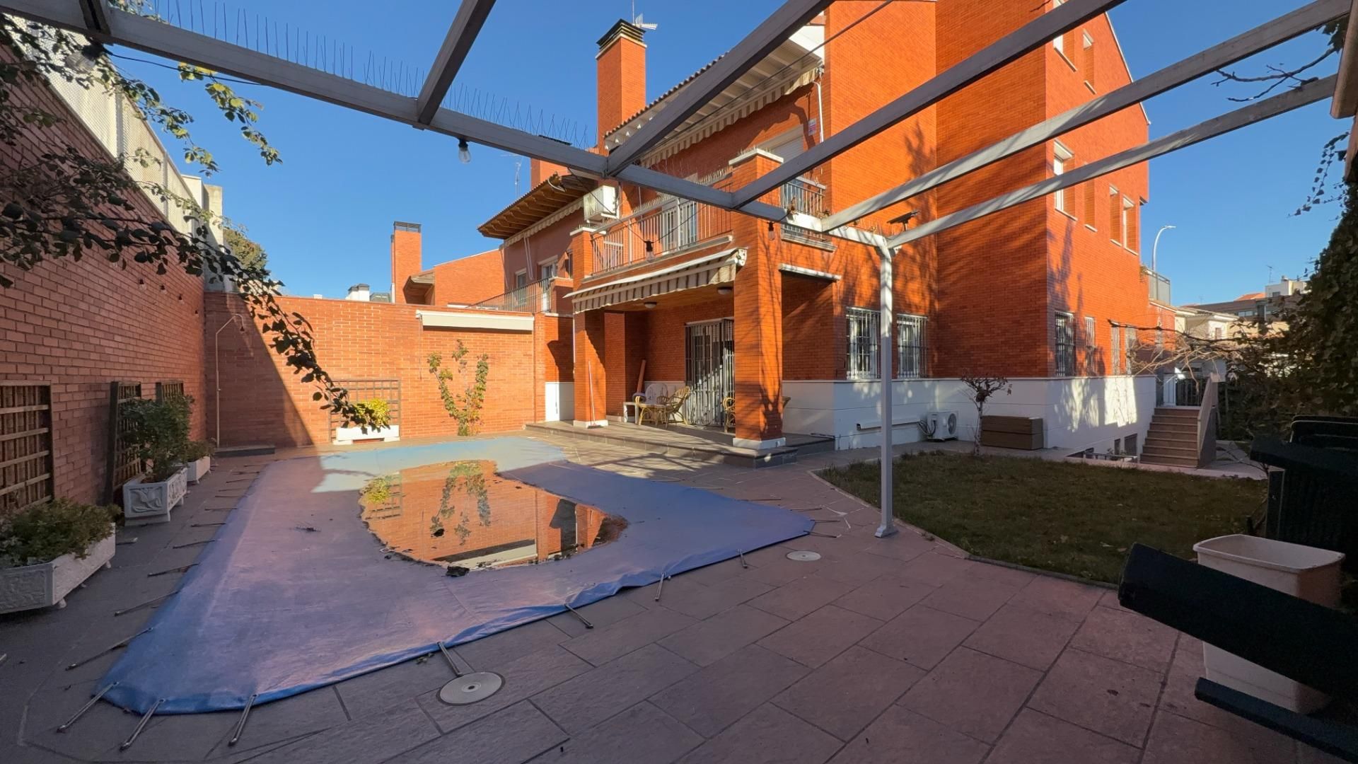 Terrace of House or chalet for sale in Guadalajara Capital  with Air Conditioner, Heating and Private garden