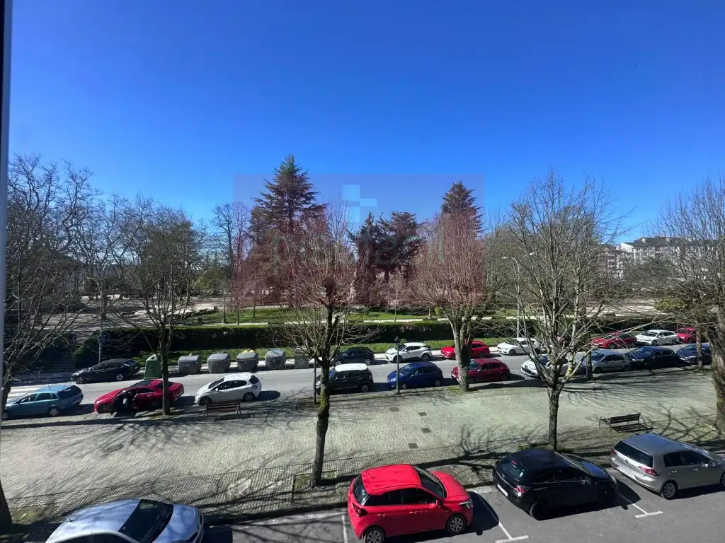 Flat for sale in Recatelo - O Carme