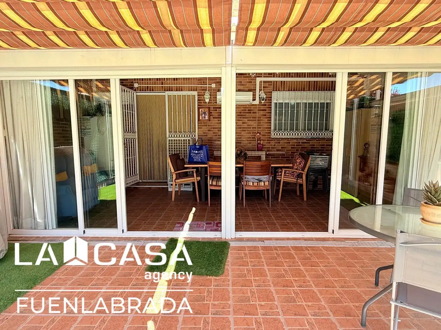 Terrassa de Casa adosada en venda en Griñón amb Aire condicionat, Terrassa i Piscina