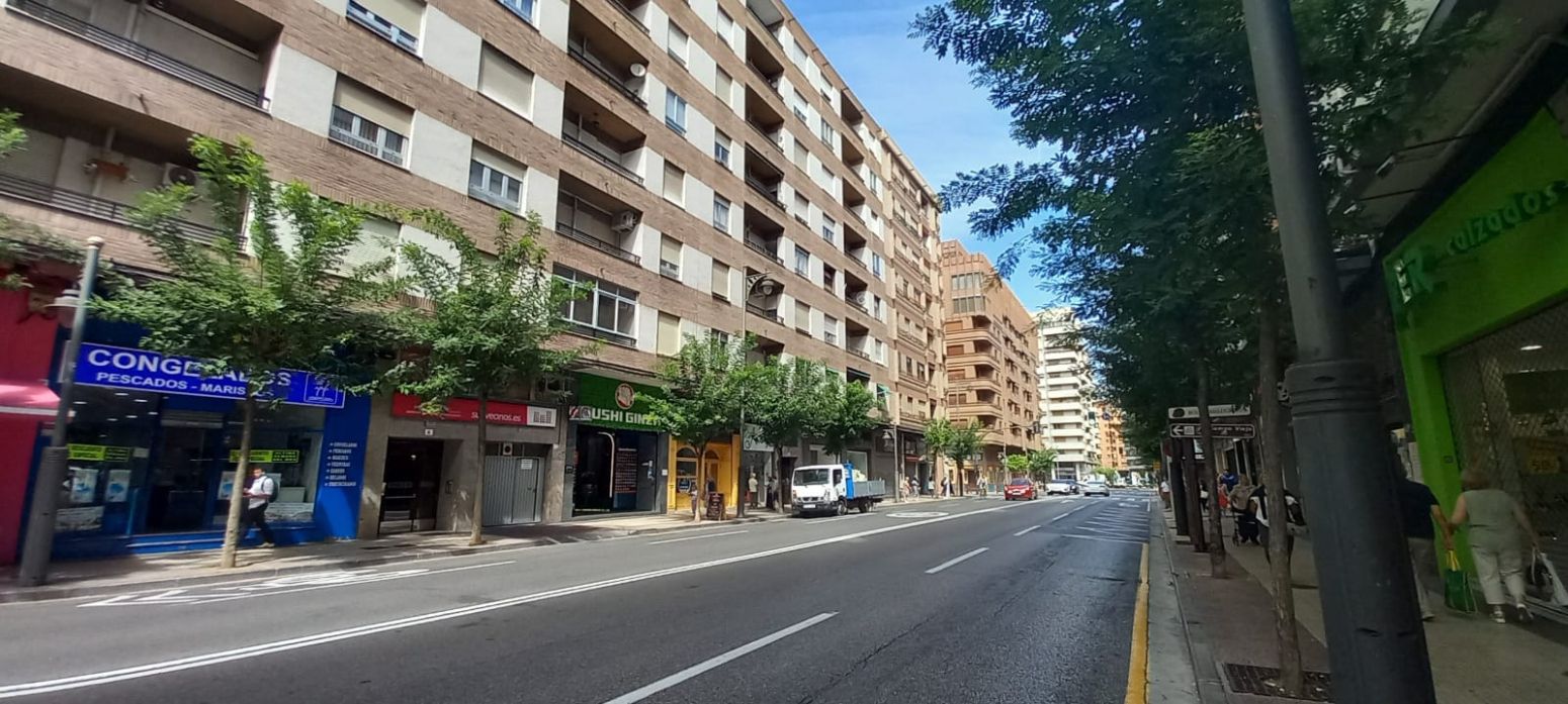 Vista exterior de Pis en venda en  Logroño amb Calefacció i Balcó