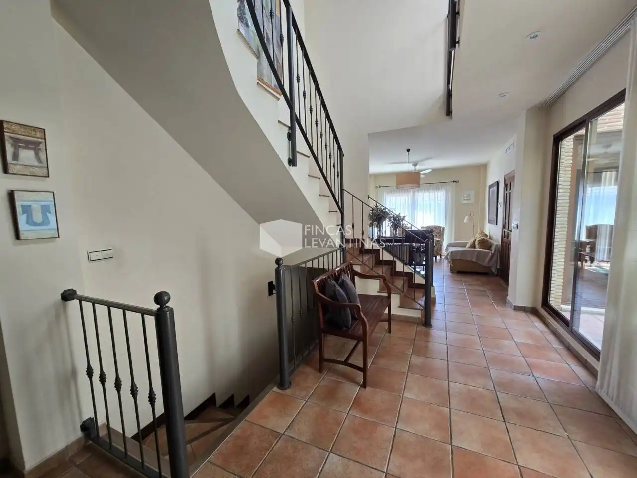 Casa o chalet en venta en San Vicente del Raspeig / Sant Vicent del Raspeig con Terraza y Amueblado