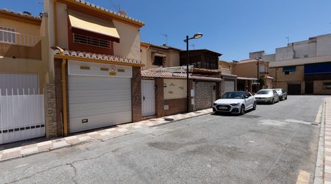 Foto 3 von Einfamilien-Reihenhaus zum Verkauf in Avda. De los Ogíjares, Armilla