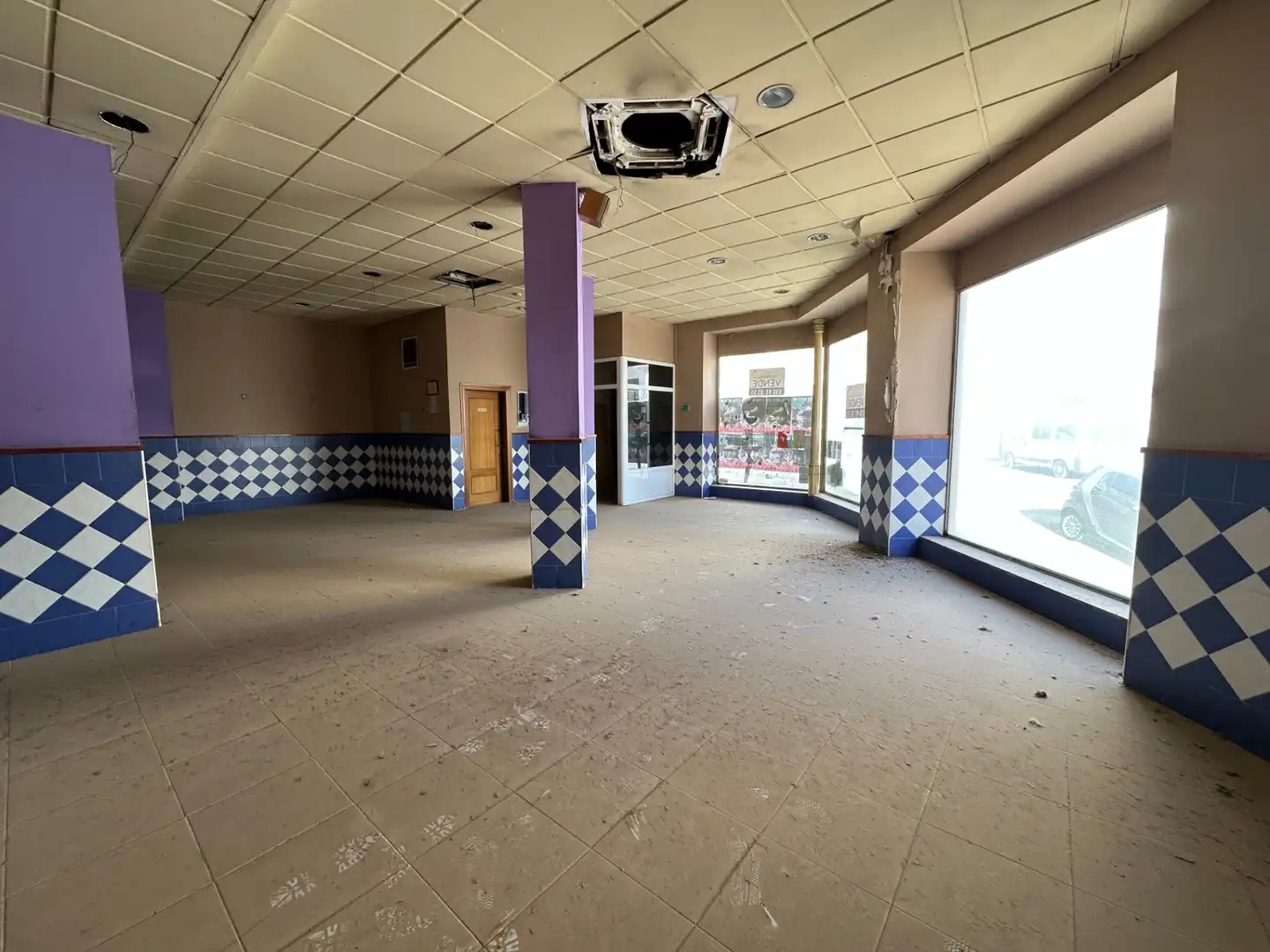 Local comercial en venda a Avenida Libertad, imagen 4