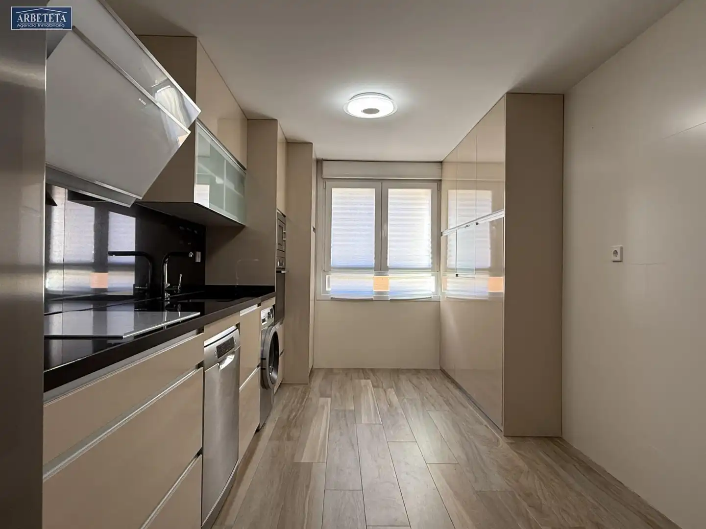 Cocina de Piso en venta en Guadalajara con Calefacción y Balcón