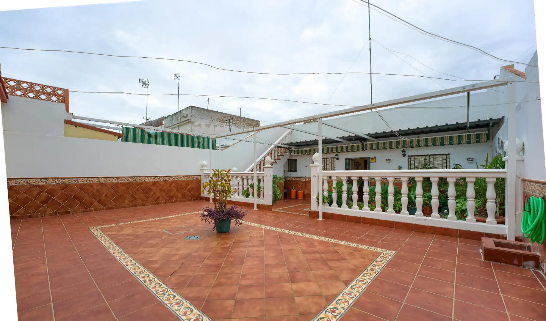 Terraza de Casa adosada en venta en Mairena del Aljarafe con Aire acondicionado, Calefacción y Jardín privado