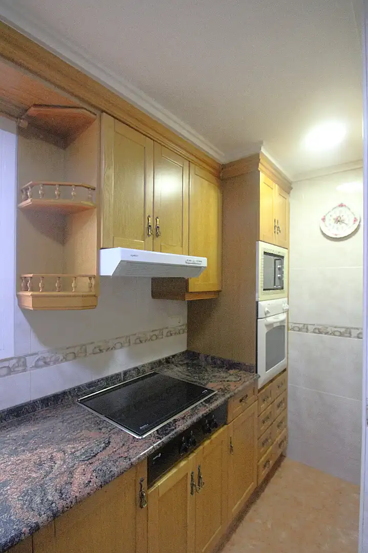 Cocina de Piso de alquiler en Valencia con Aire acondicionado, Terraza y Amueblado