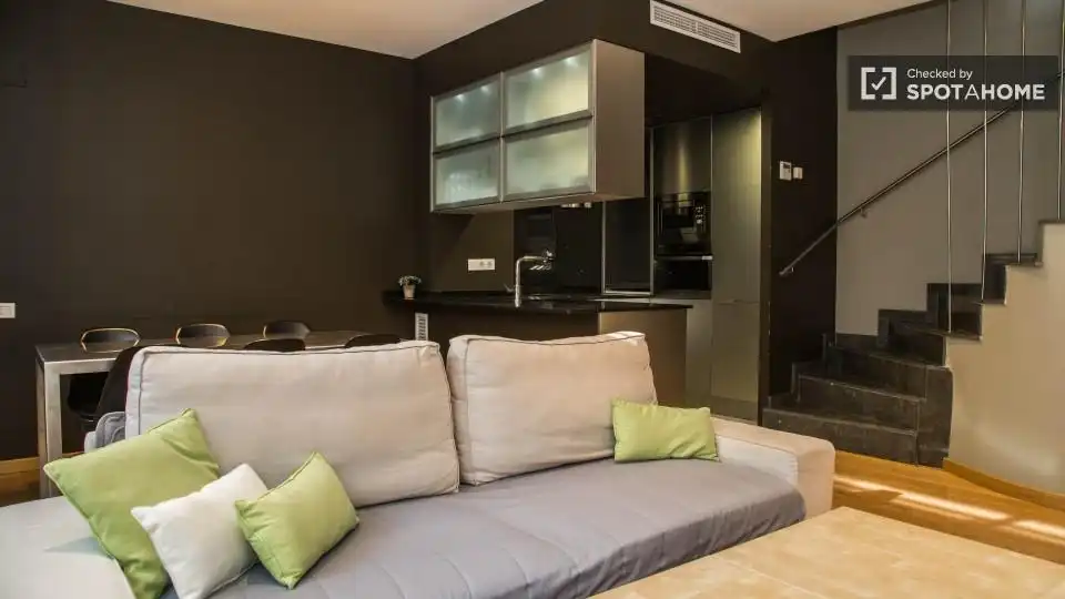 Flat with terrace to rent in Gràcia, imagen 4