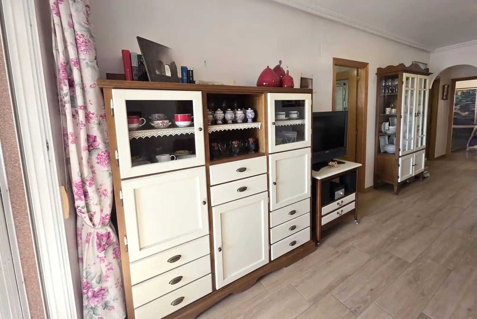 Küche von Dachboden zum Verkauf in Santa Pola mit Klimaanlage, Terrasse und Abstellraum