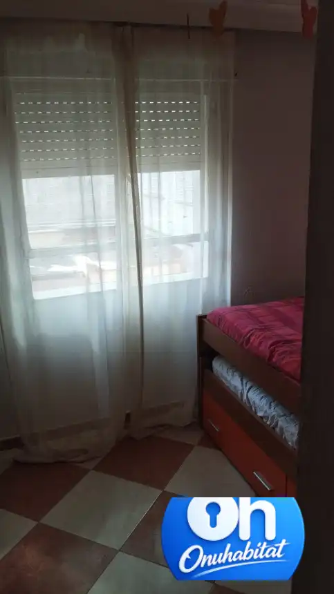 Dormitori de Pis en venda en Huelva amb Aire condicionat, Moblat i Balcó