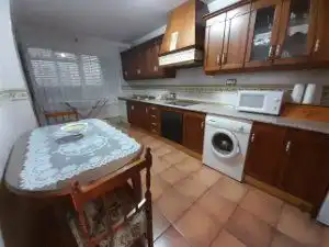 Kitchen of Flat for sale in Almodóvar del Campo  with Air Conditioner, Heating and Parquet flooring
